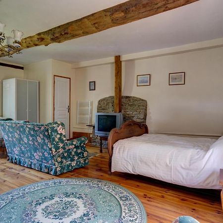Le Grand Pont Bed and Breakfast Estry Buitenkant foto
